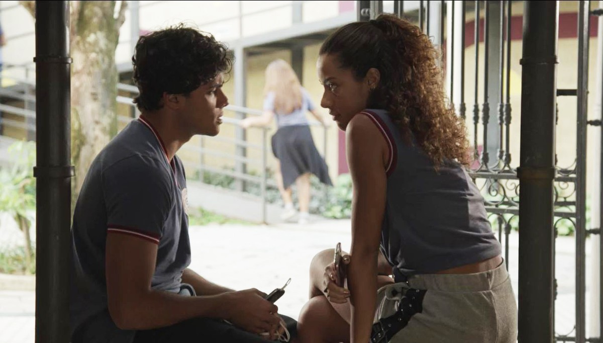 Jade desconfia que Santiago seja gay vem por aí gshow