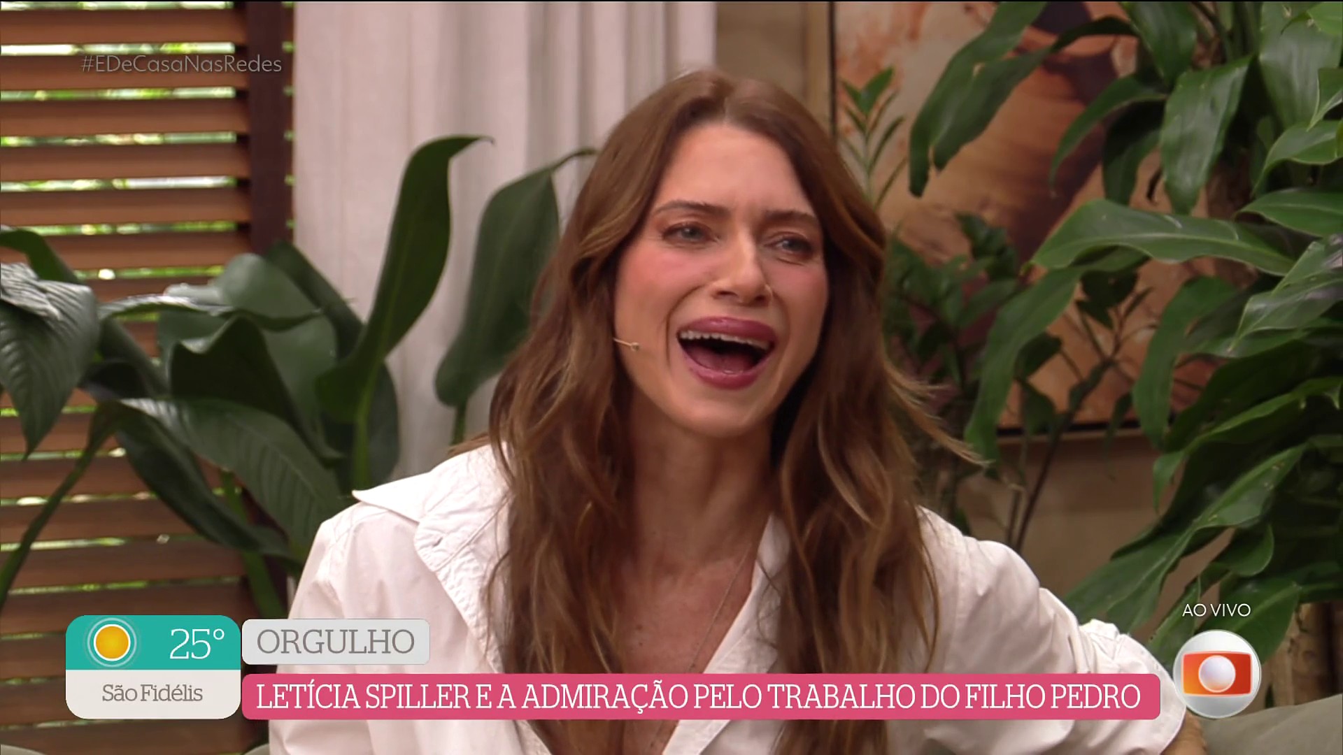 Letícia Spiller fala de relação com filho também ator, Pedro Novaes: 'Ele me chama atenção'