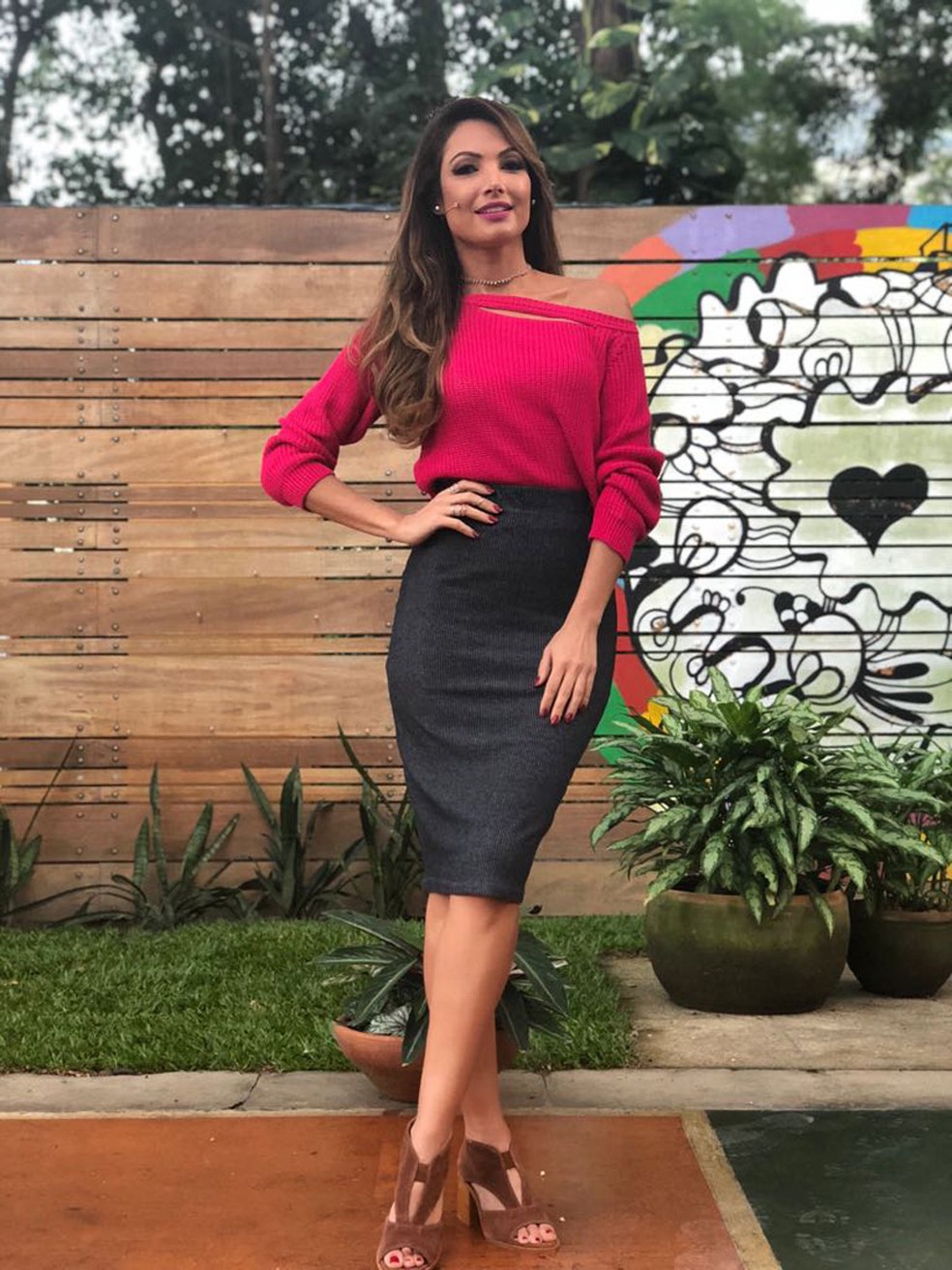 Blusa de shop tricot com saia