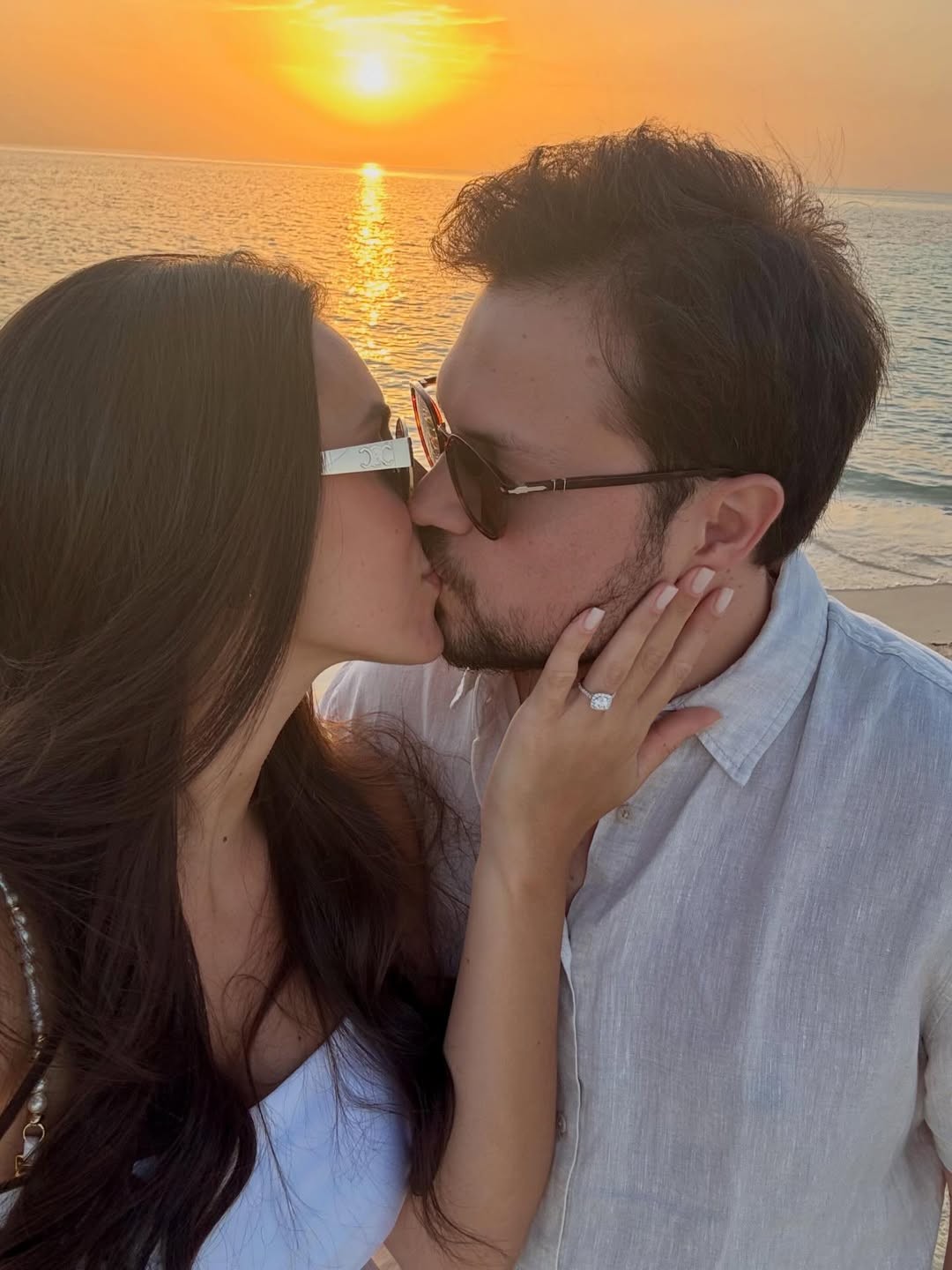 Cunhada de Neymar é pedida em casamento