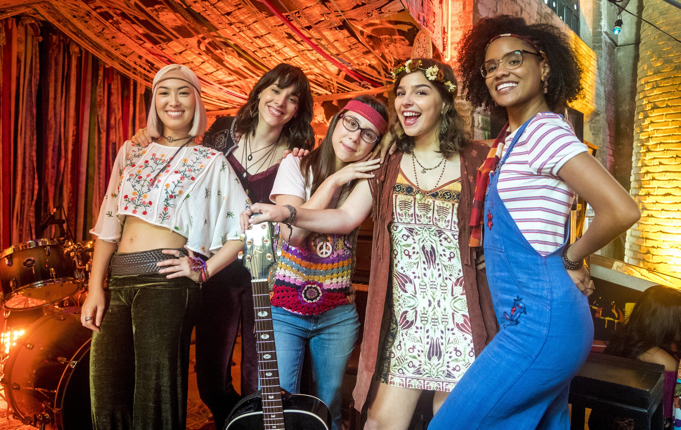 Daphne Bozaski celebra parceria com Gabriela Medvedovsky em mais um trabalho: 'A gente se ama'