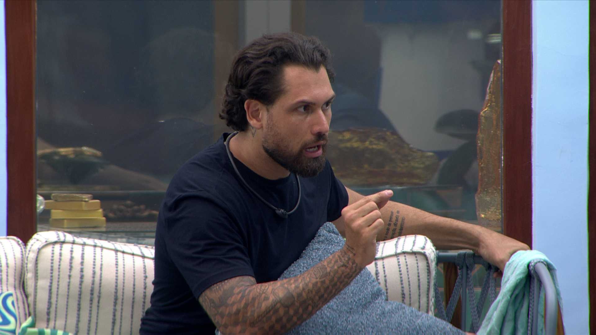 Brigido fala de autoconfiança com Pedro: 'Eu sei que vou ganhar'