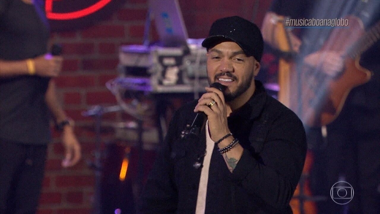 Belo conta o segredo para uma carreira de sucesso no 'Música Boa' | Gshow