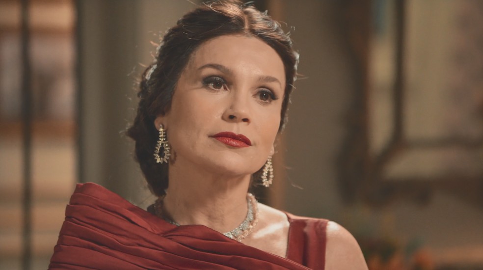 Sandra traça plano para dar fim ao primo Candinho em Êta Mundo Melhor! — Foto: Globo