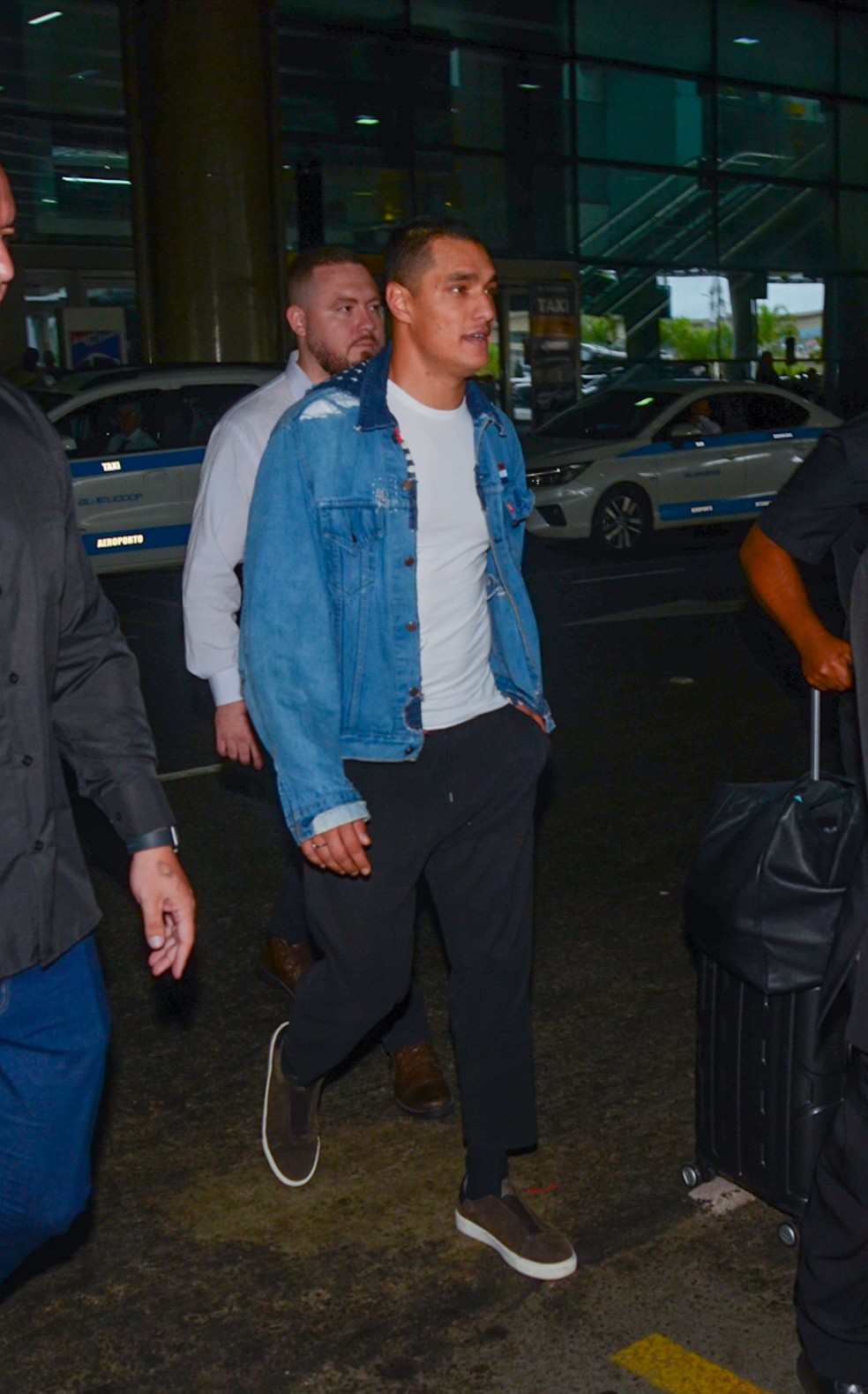 Staz Nair chega em São Paulo — Foto: Agnews