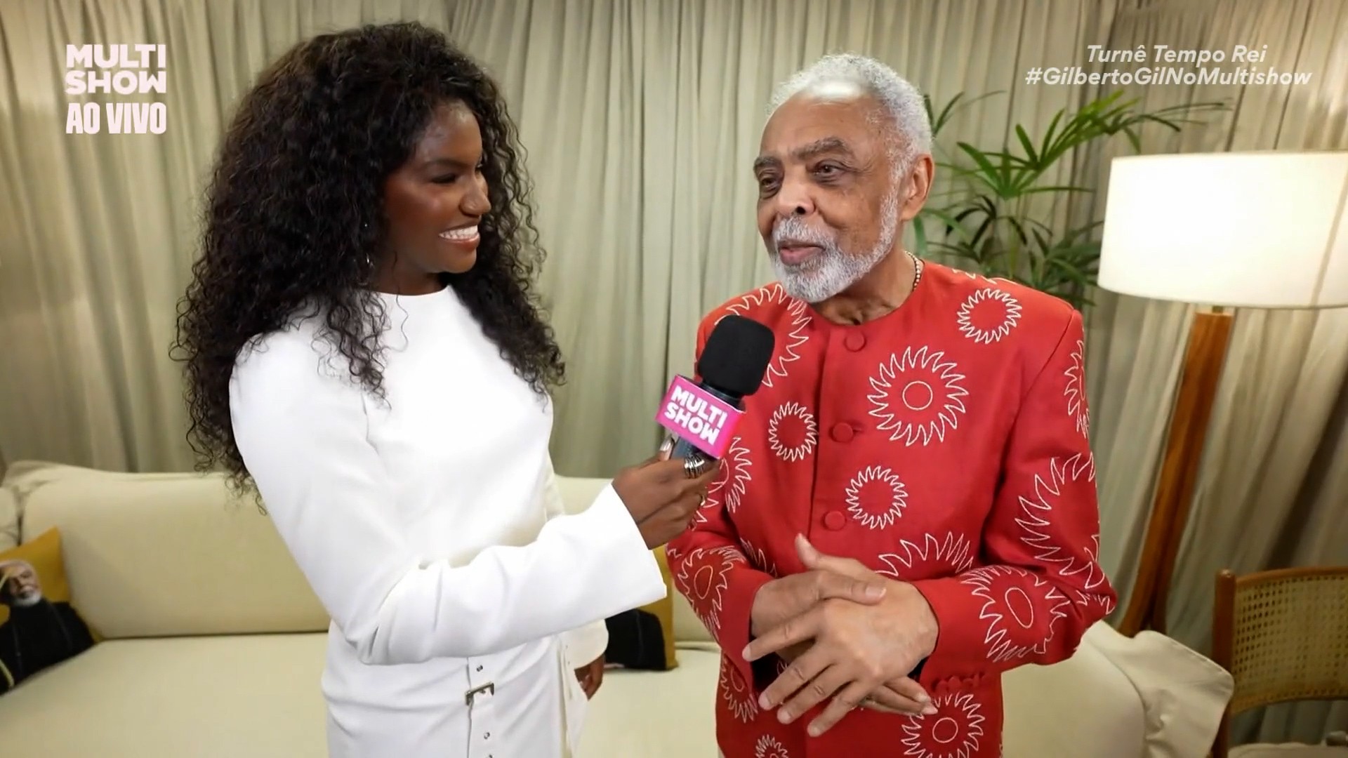 Prêmio Multishow: Kenya Sade e Tadeu Schmidt trocam elogios e falam de parceria