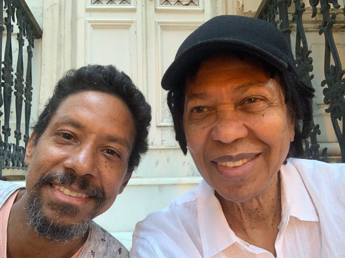 Quem são os filhos de Djavan? Veja os cinco herdeiros do cantor que celebra 50 anos de carreira