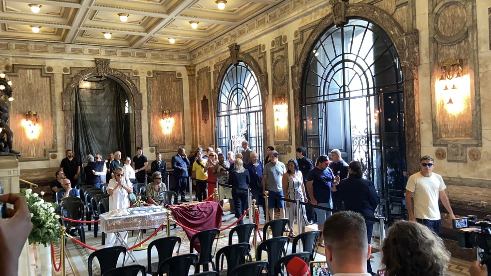 Público se despede de Ney Latorraca no Theatro Municipal do Rio de Janeiro — Foto: Mateus/Almeida