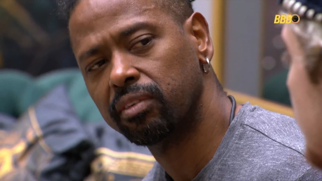 Leandro Boneco fala de situação com sister no BBB 26: 'Fiquei chateado'