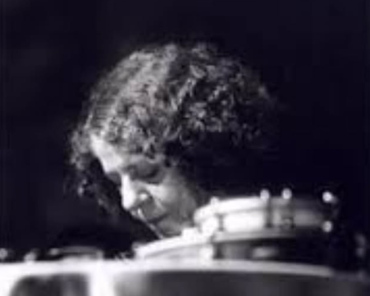 Morre Cristina Buarque de Holanda, aos 74 anos; famosos lamentam