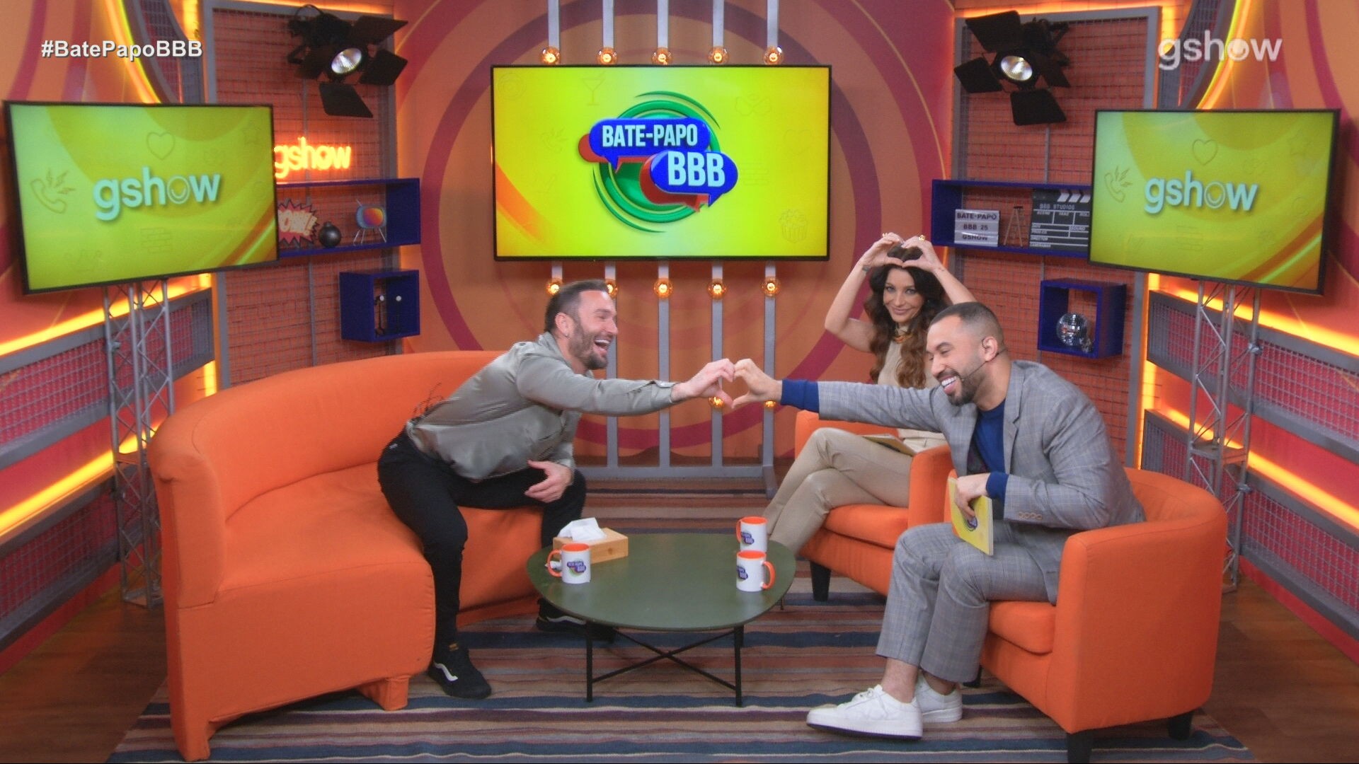 Público repercute 'flerte' entre Diego Hypolito e Gil do Vigor no Bate-Papo BBB: 'Vai rolar muito'