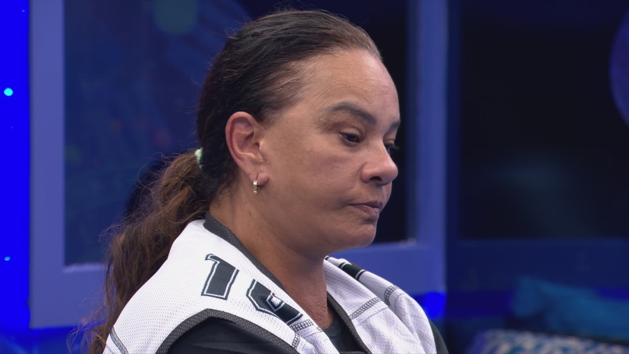 Solange Couto diz que participante está sendo falso com Juliano Floss: 'Abraçando, dizendo que gosta'