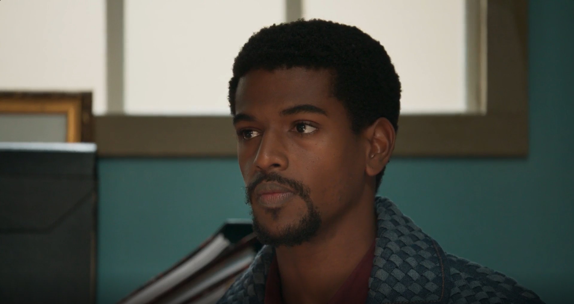 Em A Nobreza do Amor, Alika descarta maior medo de Tonho: ‘Irmãos, nós dois? Impossível’