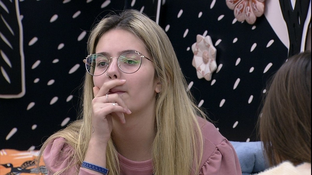 Viih Tube Comenta Com Thaís Sobre Possível Indicação Do Líder No Bbb21