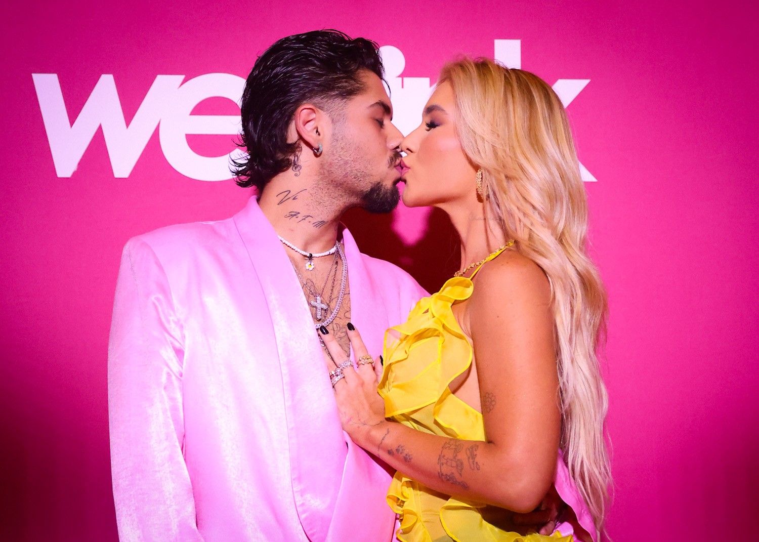 Zé Felipe aposta em look rosa para evento de Virginia Fonseca: 'Cada um ...