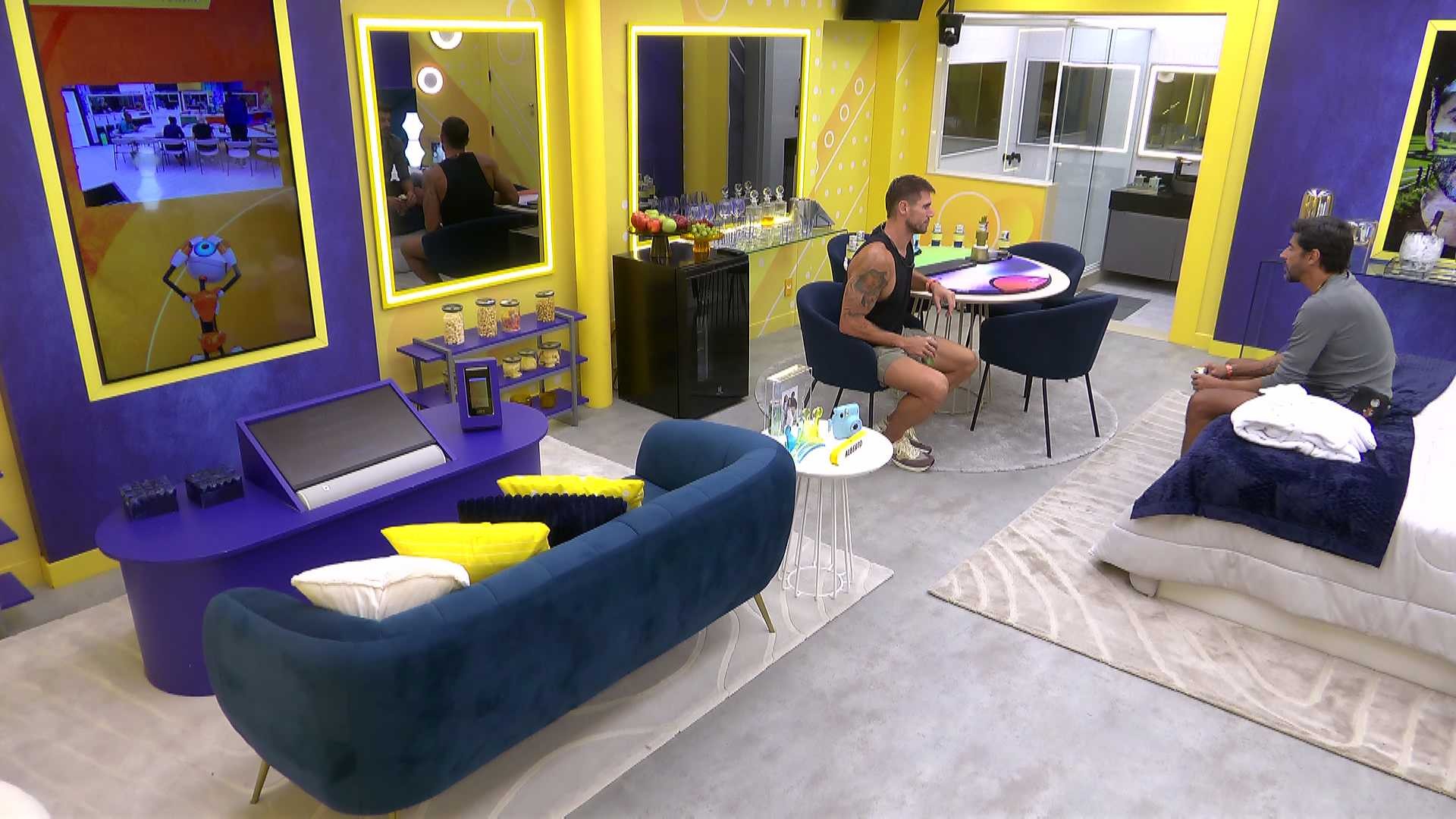 Alberto Cowboy defende estratégia de 'tudo ou nada' para formar Paredão 'forte', e Jonas Sulzbach alerta: 'Muito arriscado'