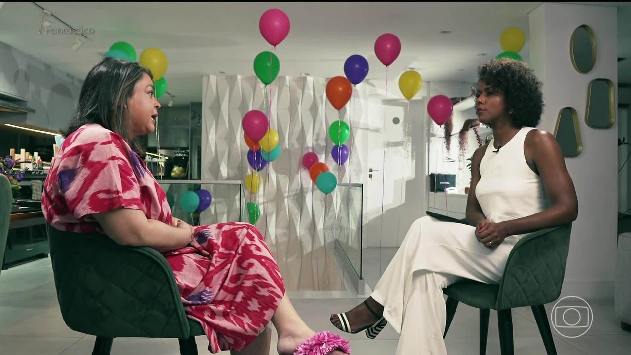 Preta Gil recebe a visita do pai Gilberto Gil e da madrasta Flora