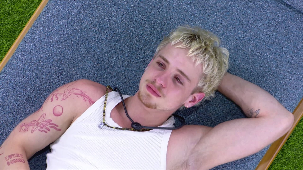 Sozinho, Juliano Floss chora no BBB 26