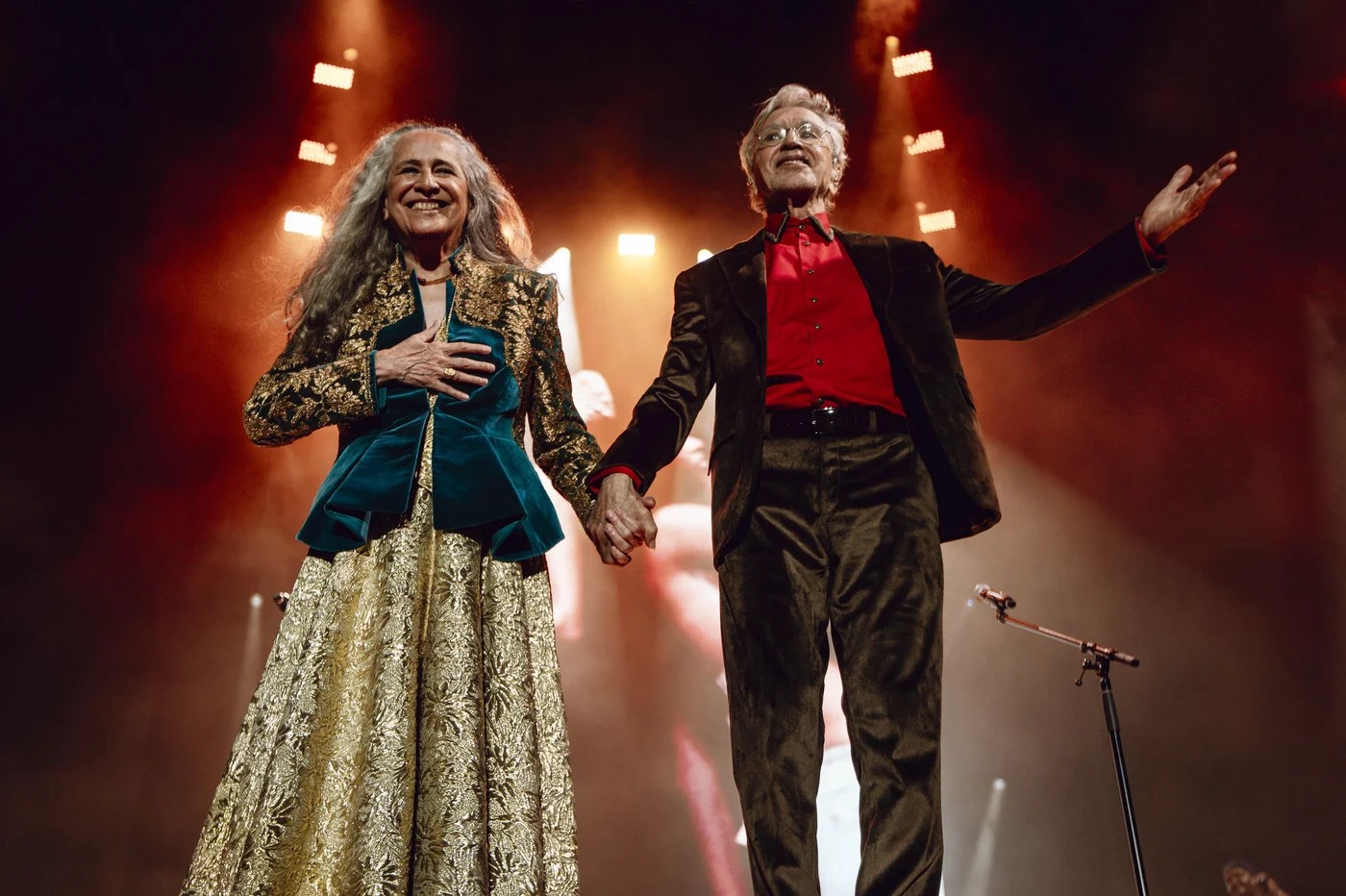 Show histórico de Caetano Veloso e Maria Bethânia terá transmissão no Multishow e Globoplay