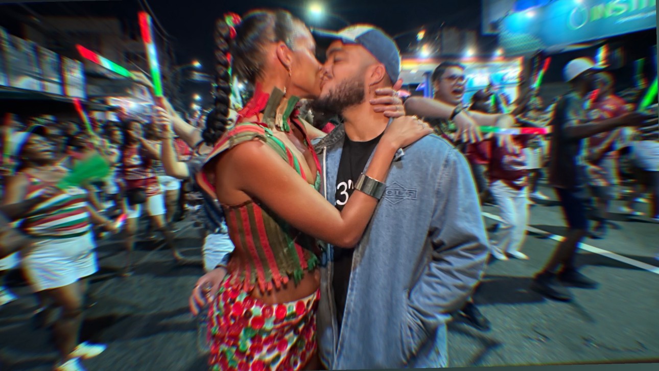 Alane Dias contou com apoio de Francisco Gil em primeiro ensaio de rua da Grande Rio para 2026