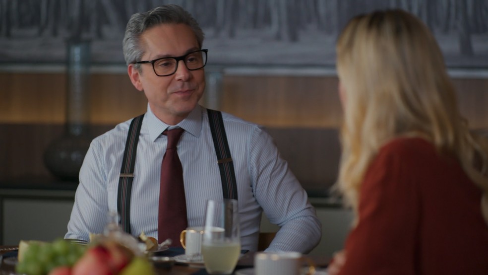 Em Vale Tudo, Marco Aurélio já se imagina na presidência da TCA — Foto: Globo