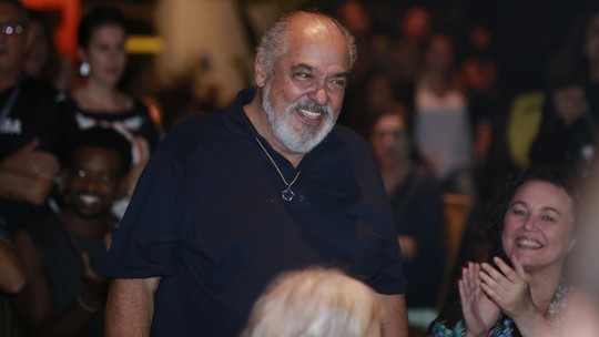 Roberto Bonfim celebra 50 anos de carreira: 'Me sinto privilegiado, porque faço o que gosto'