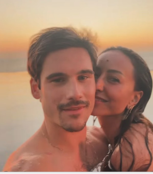 Sabrina Sato comemora dois anos de relacionamento com Nicolas Prattes em post apaixonado: 'Nunca vou esquecer o frio na barriga'