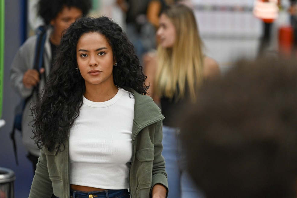 Em Vale Tudo, Maria de Fátima chega no Rio de Janeiro — Foto: gshow/Ellen Soares