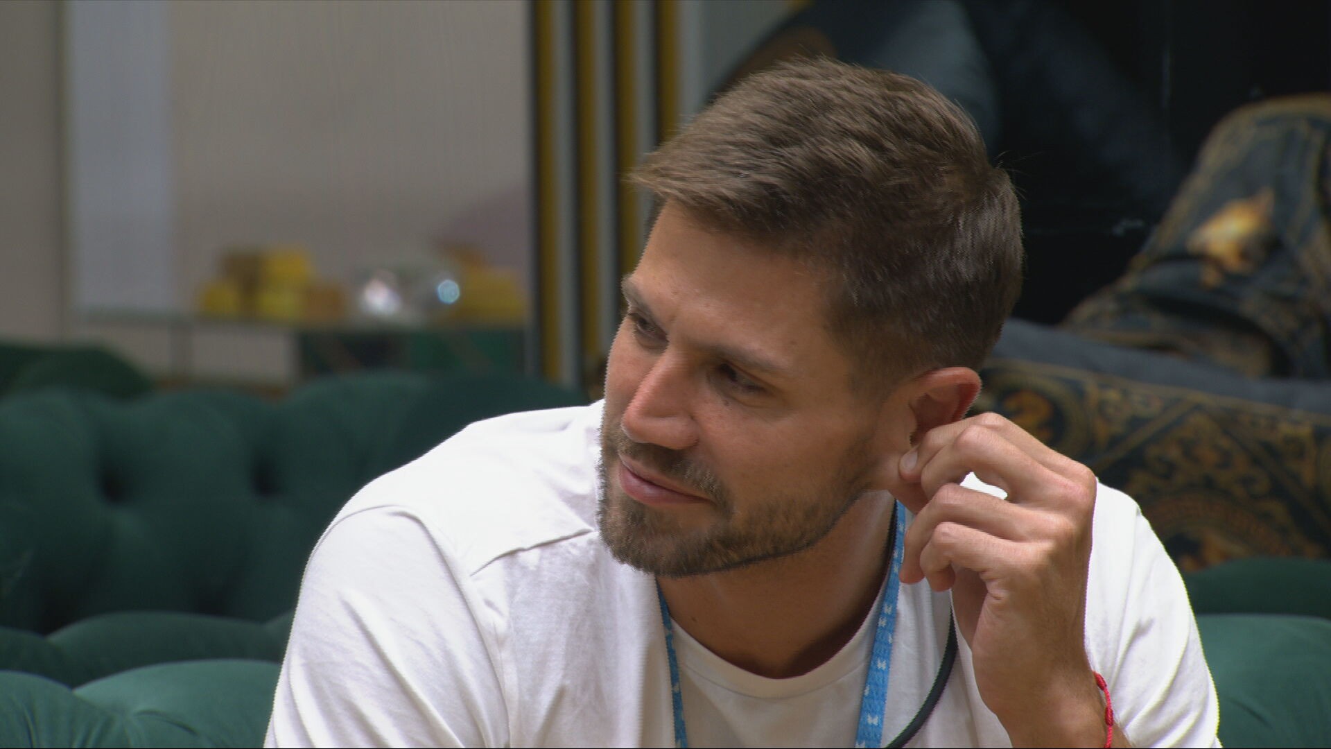 Ana Paula Renault comenta apelido de 5ª série com Jonas Sulzbach, que afirma: 'Não é uma ofensa'