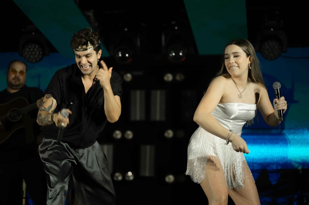 Luan Santana faz show em aniversário de 15 anos após casamento com Jade Magalhães — Foto: Divulgação