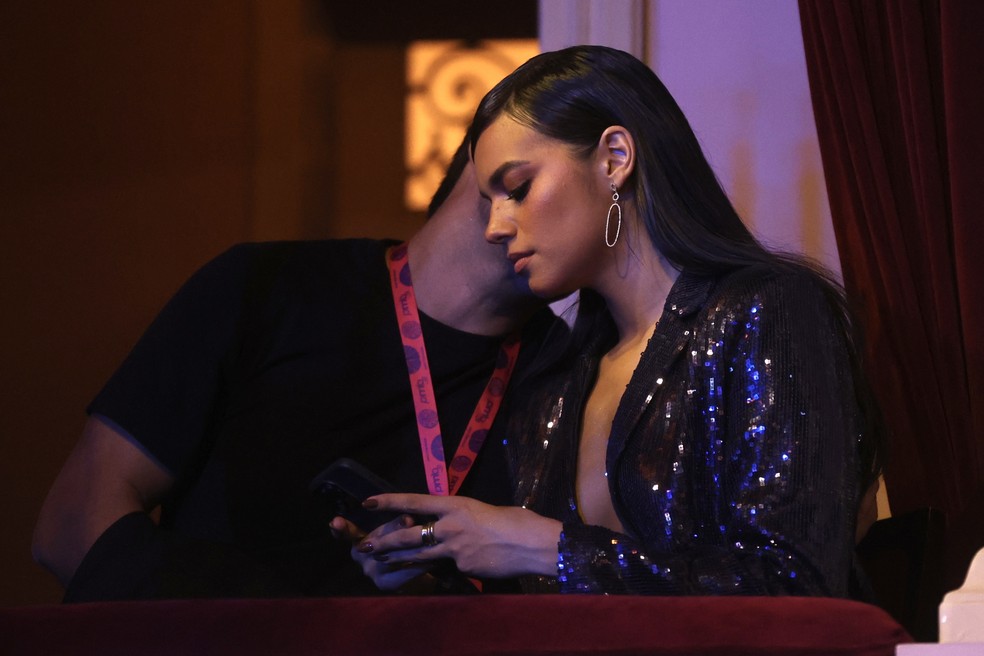 Alane Dias curte Prêmio da Música Brasileira com Lucas Silva, seu novo affair — Foto: Roberto Filho/Brazil News
