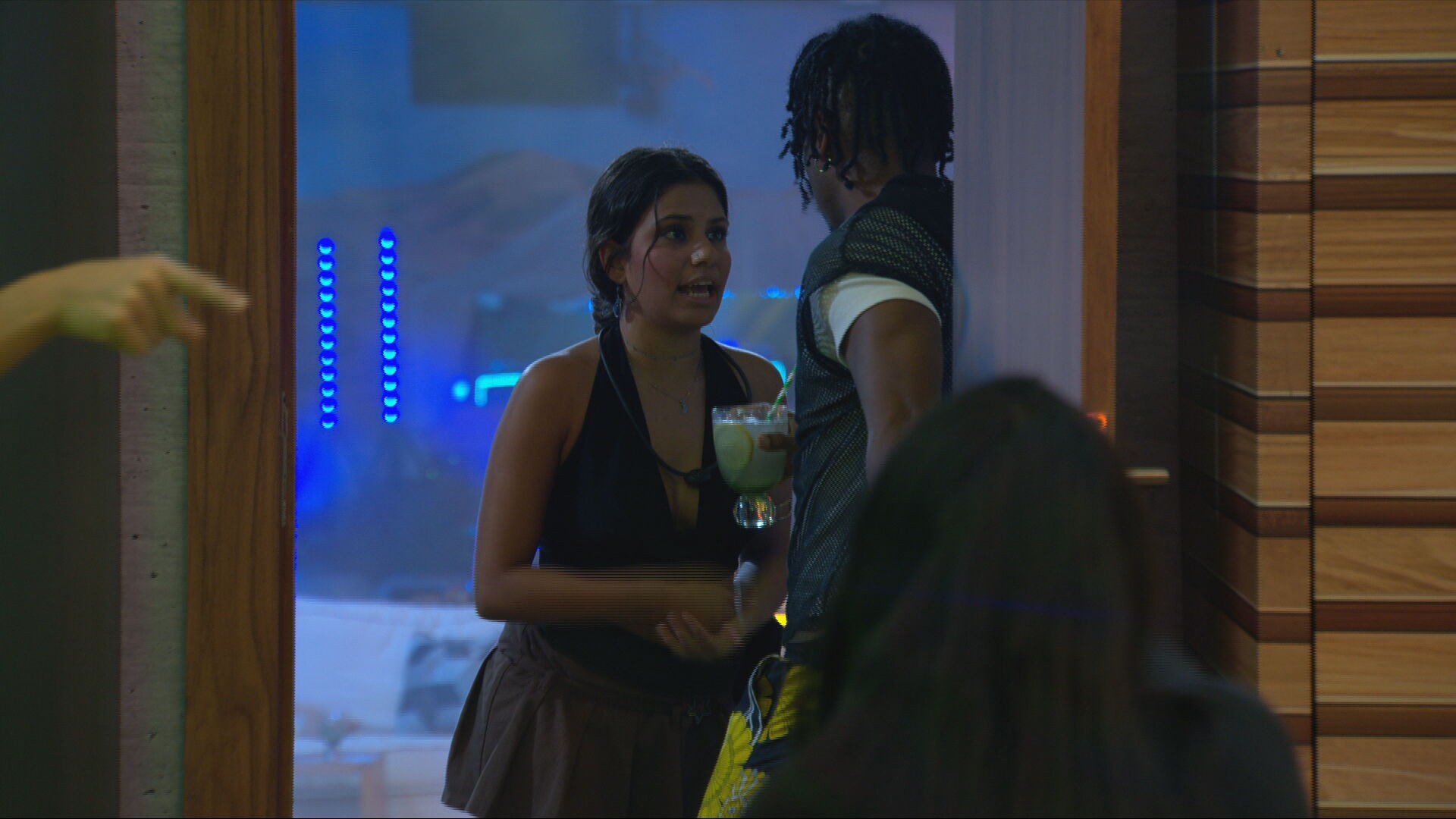 Gabriela e Leandro Boneco têm atrito em Festa, e sister diz: 'É pegar pelo em ovo'