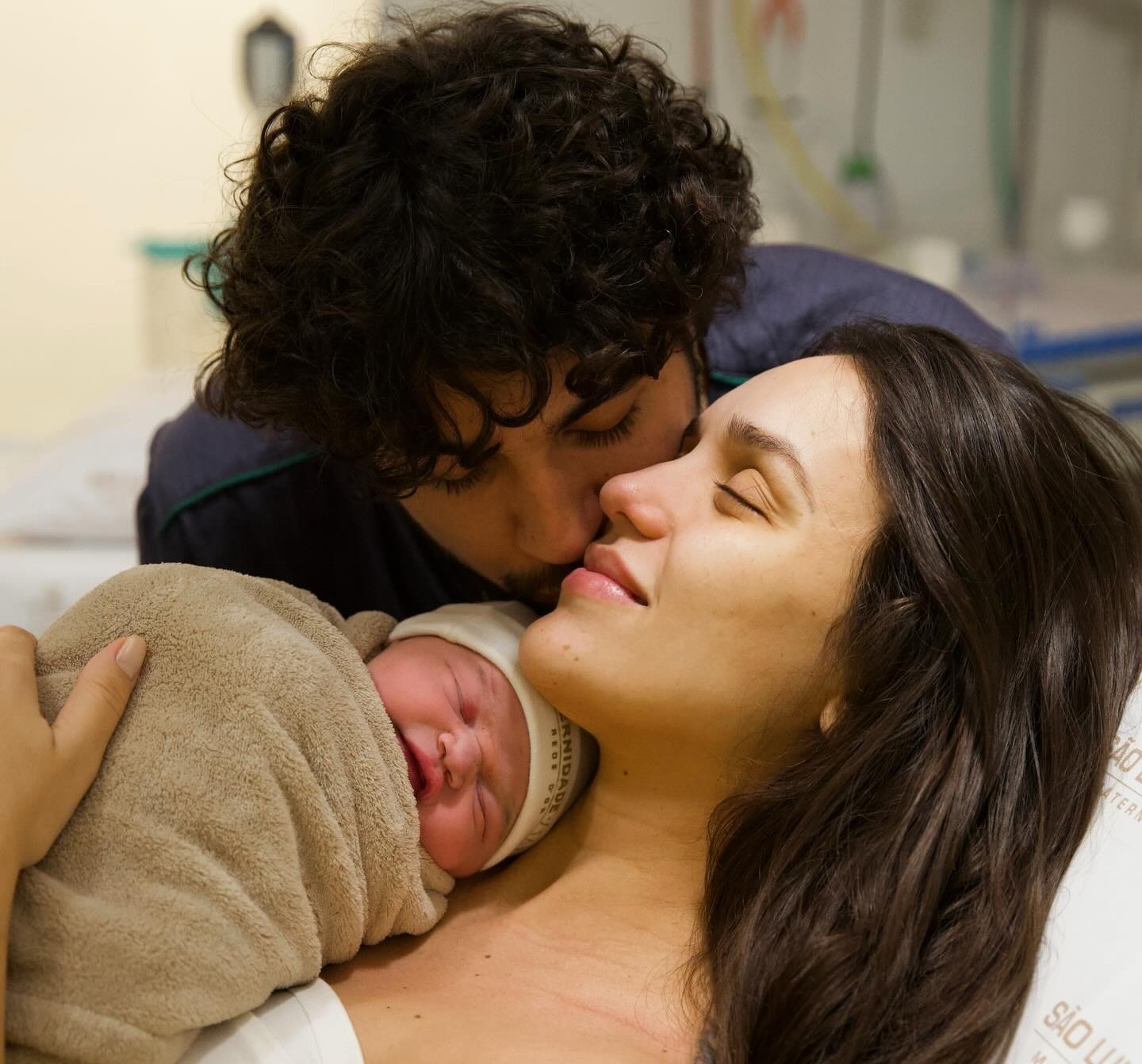 Nasce primeira filha de Rafa Kalimann e Nattan, Zuza; veja fotos do parto!