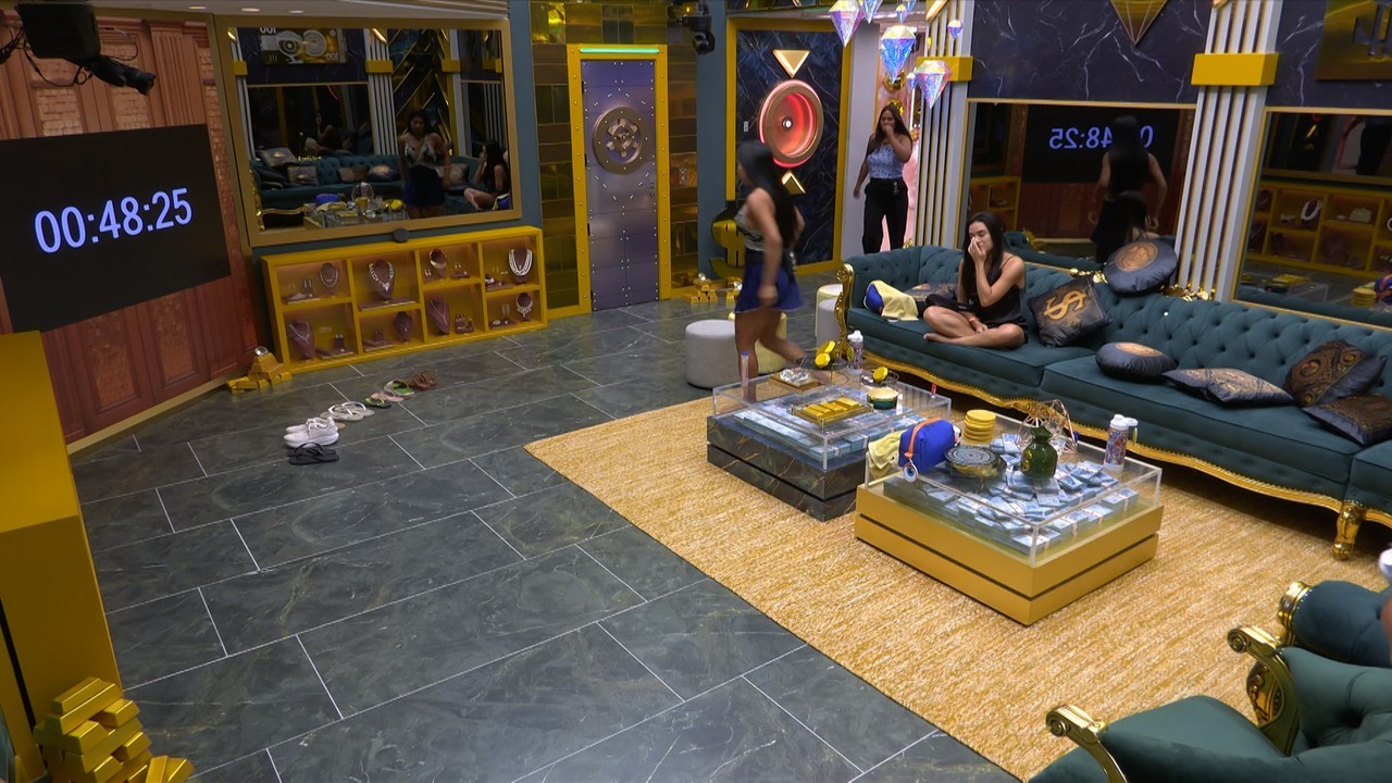 Chaiany alfineta sister antes de Raio-X no BBB 26: 'Planta acordada uma hora dessas?'