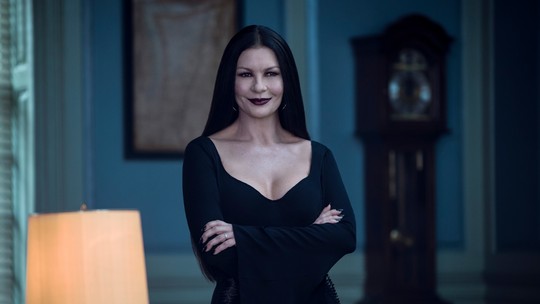 Lisa Loring  A Atriz que ficou conhecida como a primeira Wandinha Addams  faleceu aos 64