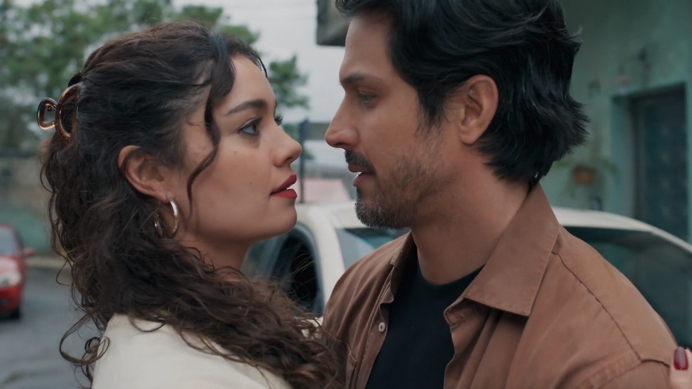 Em Três Graças, após surpresa Gerluce e Paulinho se beijam pela primeira  vez; veja em detalhes como será | Gshow