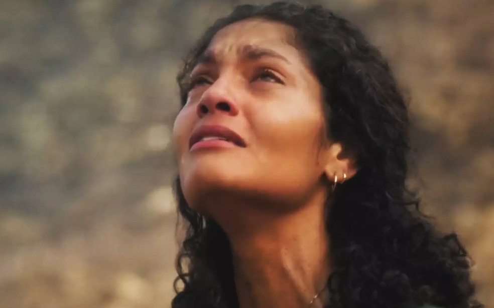 Terra e Paixão: Aline toma decisão radical após nova ameaça de Antônio — Foto: Globo