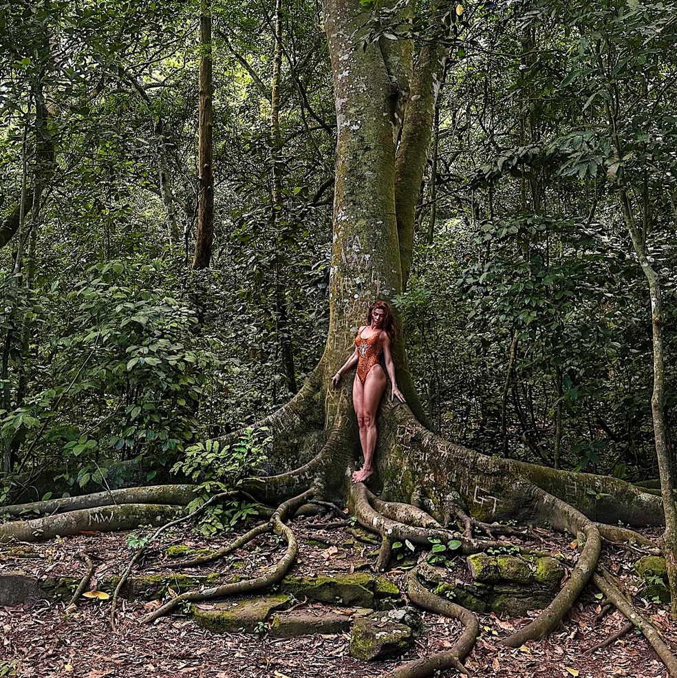 Grazi Massafera usa natureza como cenários para fotos — Foto: Reprodução/Instagram