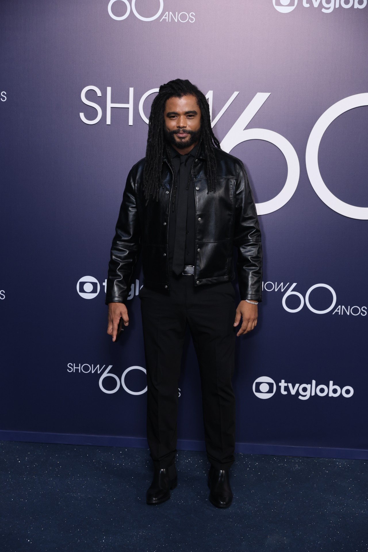 Diogo Almeida fala sobre romance com Aline Patriarca: 'Seguimos nos conhecendo'