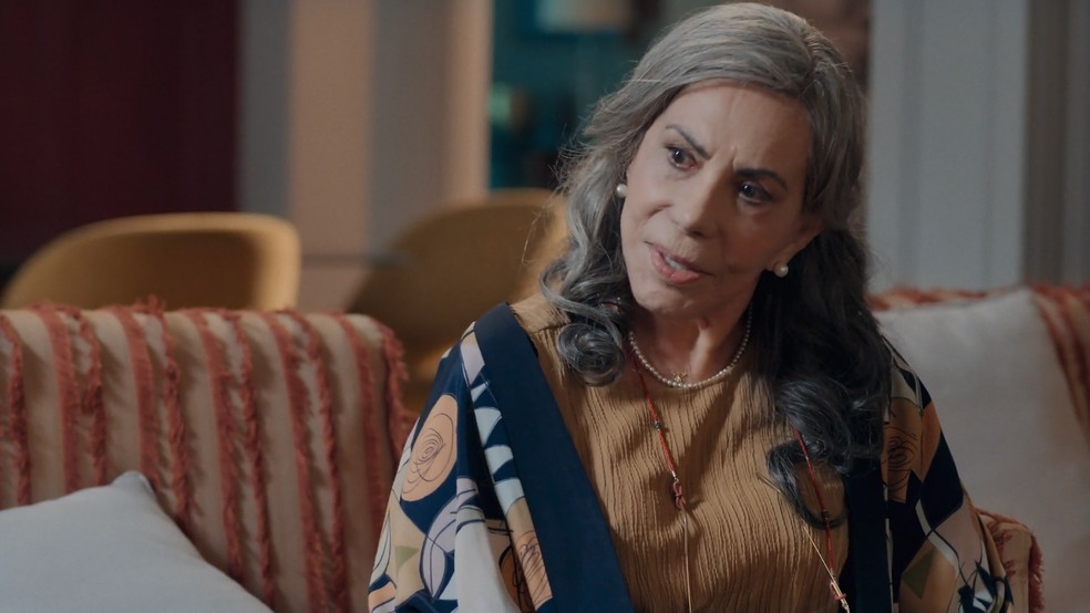 Josefa questiona a Raul quem é o pai do filho de Joélly — Foto: Reprodução/TV Globo