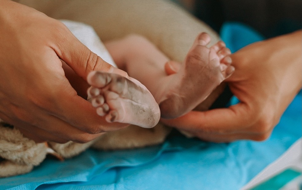 Key Alves compartilha o primeiro registros do parto de Rosamaria — Foto: Reprodução/Instagram