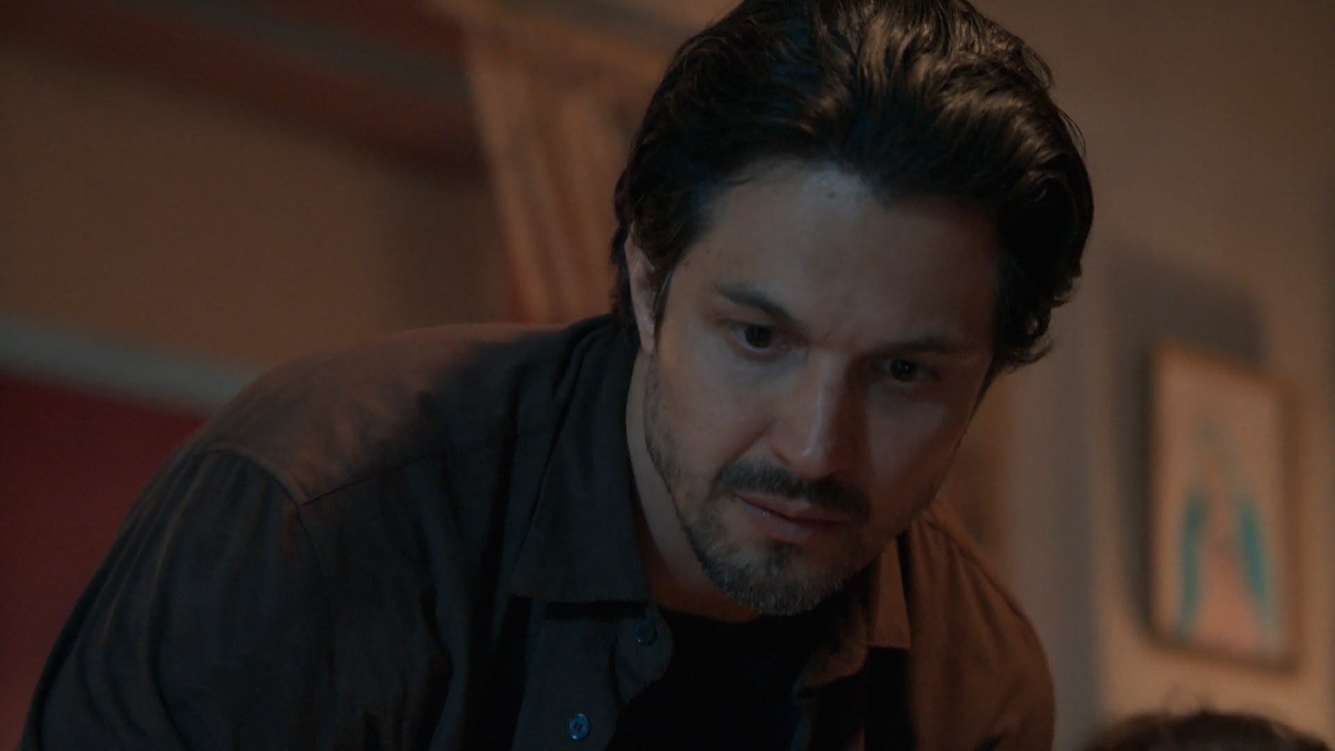 gshow em Três Graças: decisão choca Paulinho e Juquinha em investigação sobre assalto