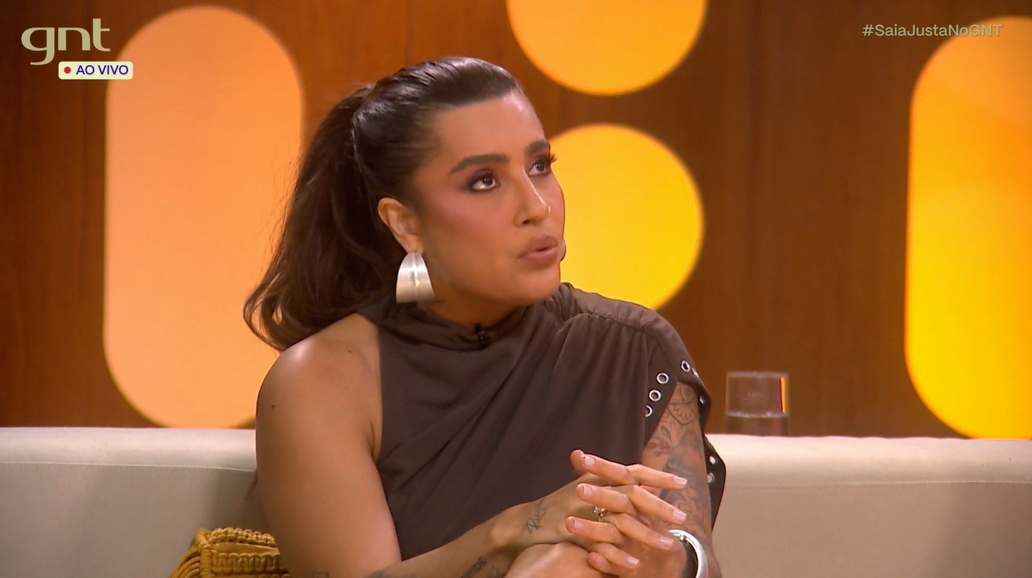 Lauana Prado relembra susto com pouso de emergência: 'Foi uma coisa horrorosa'