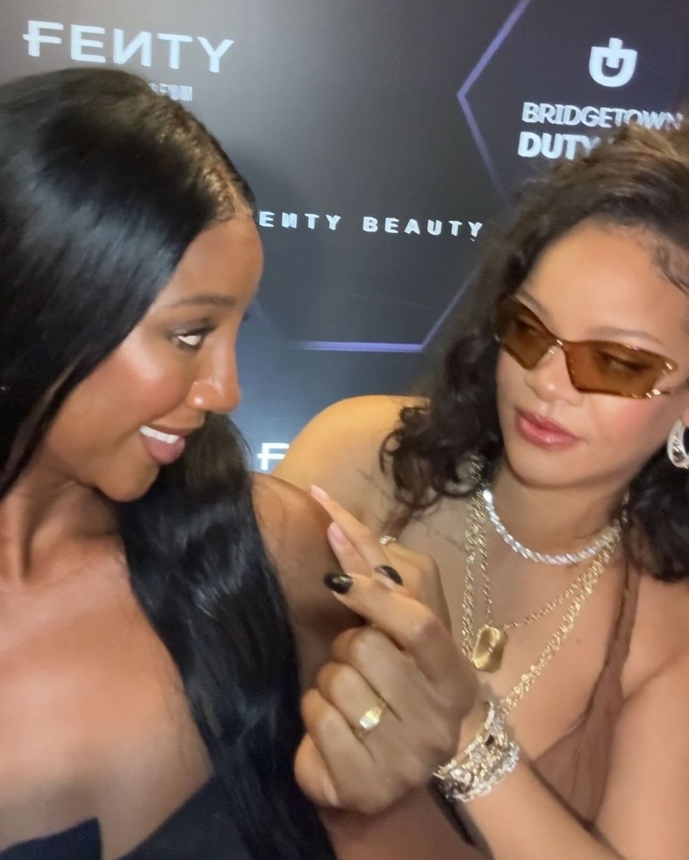 Camilla de Lucas encontra Rihanna — Foto: Reprodução/Instagram