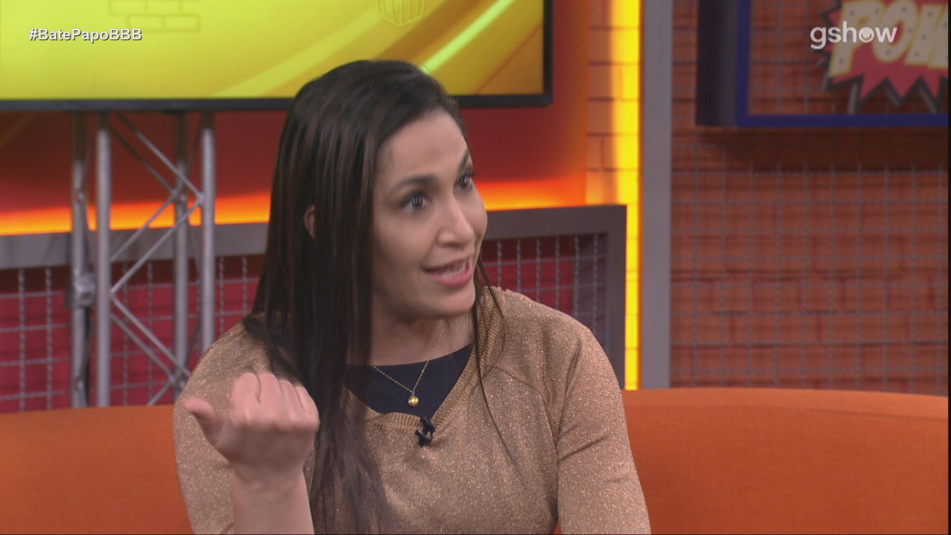 Daniele Hypolito ri após ver cena em que é chamada de sonsa e falsa por Vilma e critica a ex-sister