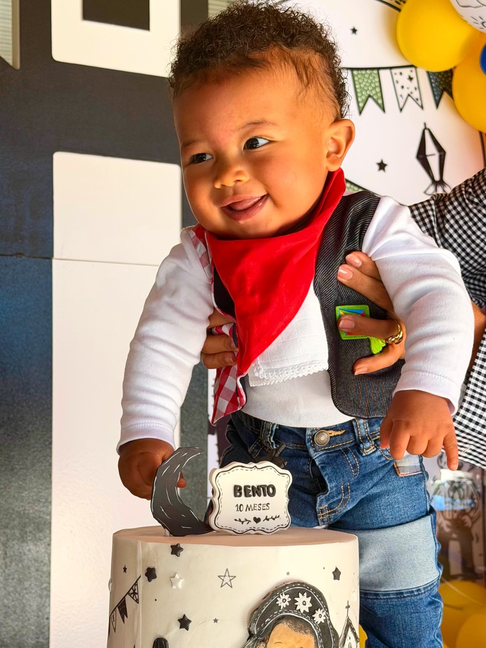 Bento, filho de Carol Peixinho e Thiaguinho, completa 10 meses neste domingo (19) — Foto: Reprodução/Instagram