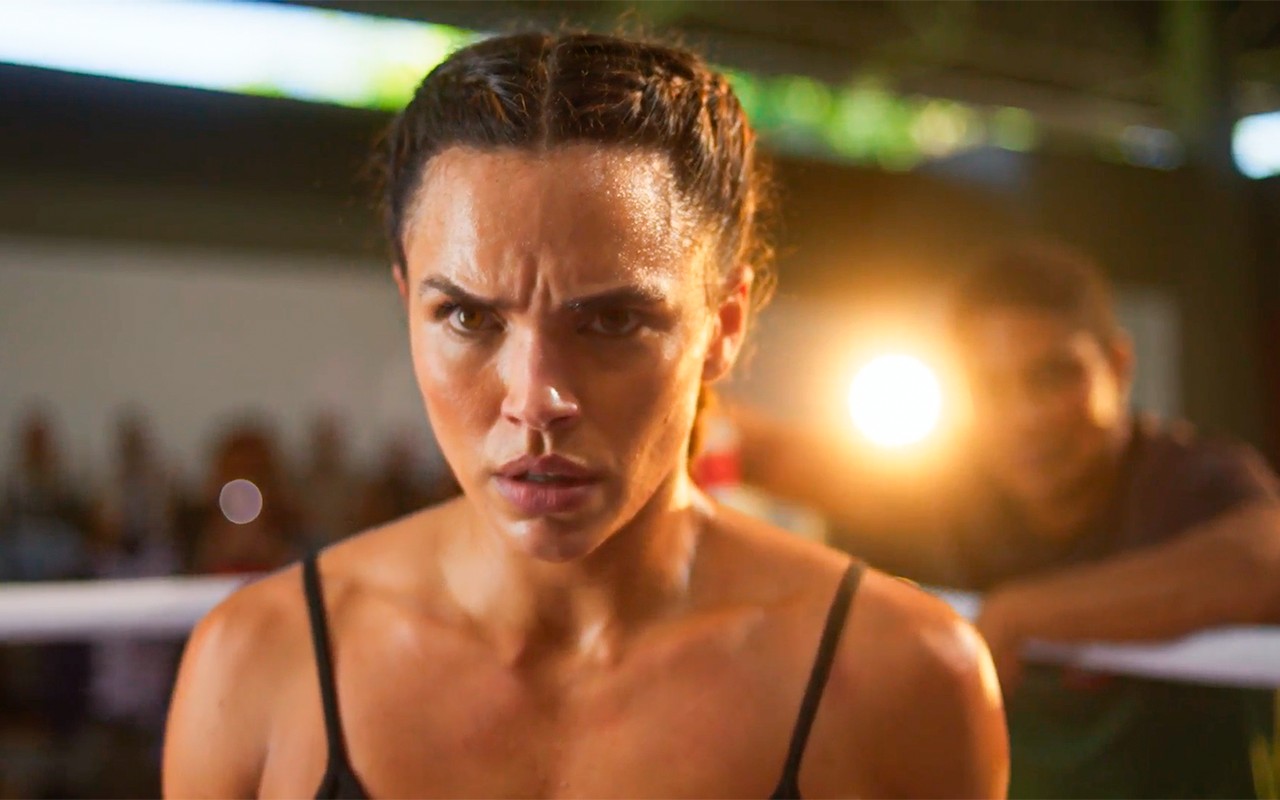 Dona de Mim: Bárbara vence luta, mas sai algemada do campeonato