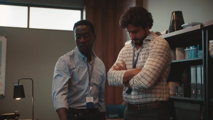 Vídeos do capítulo de 'Vale Tudo' de quinta-feira, 10 de abril de 2025