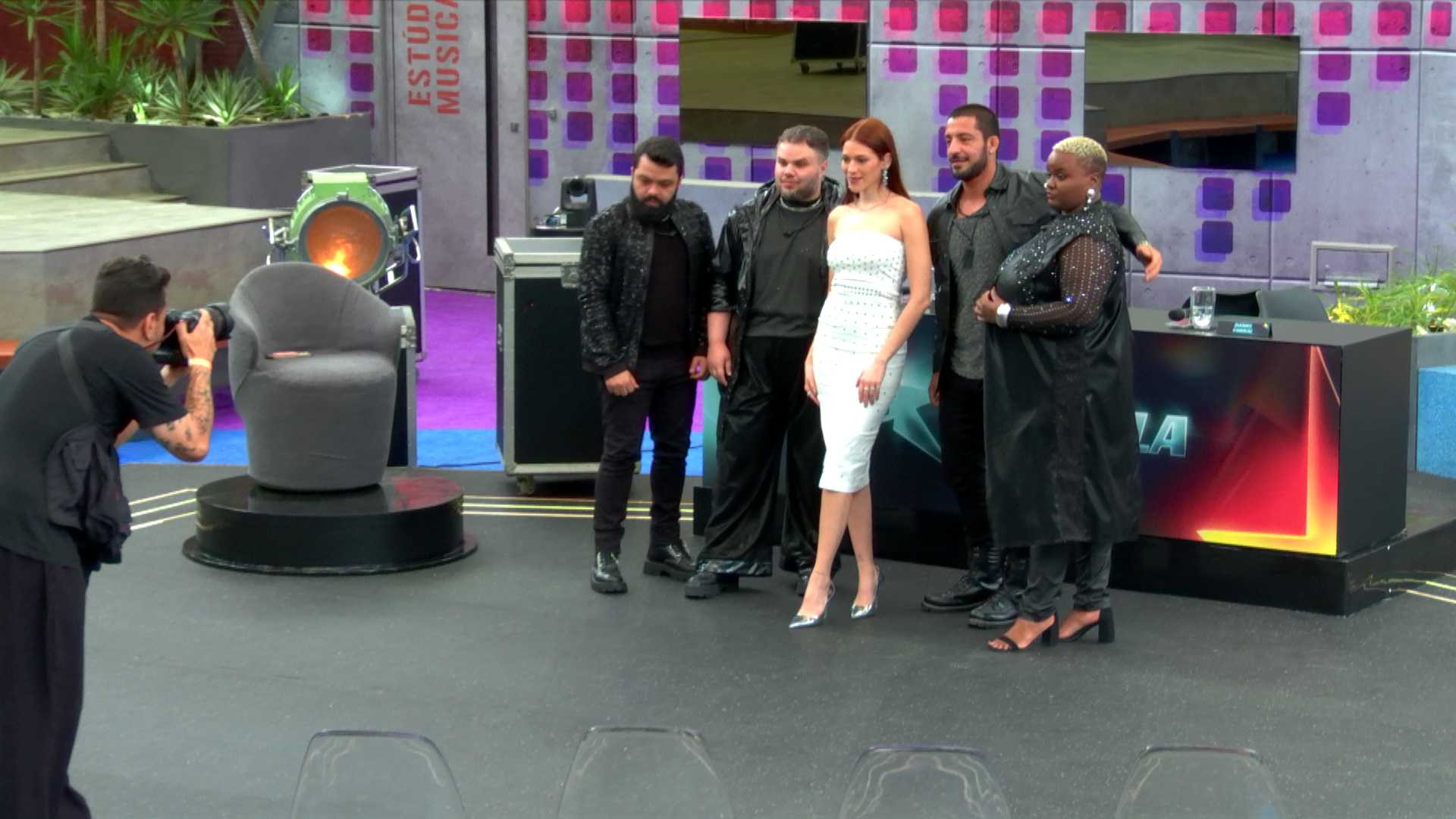 Finalistas do Estrela da Casa comentam padrão de beleza: 'Tem que se amar'