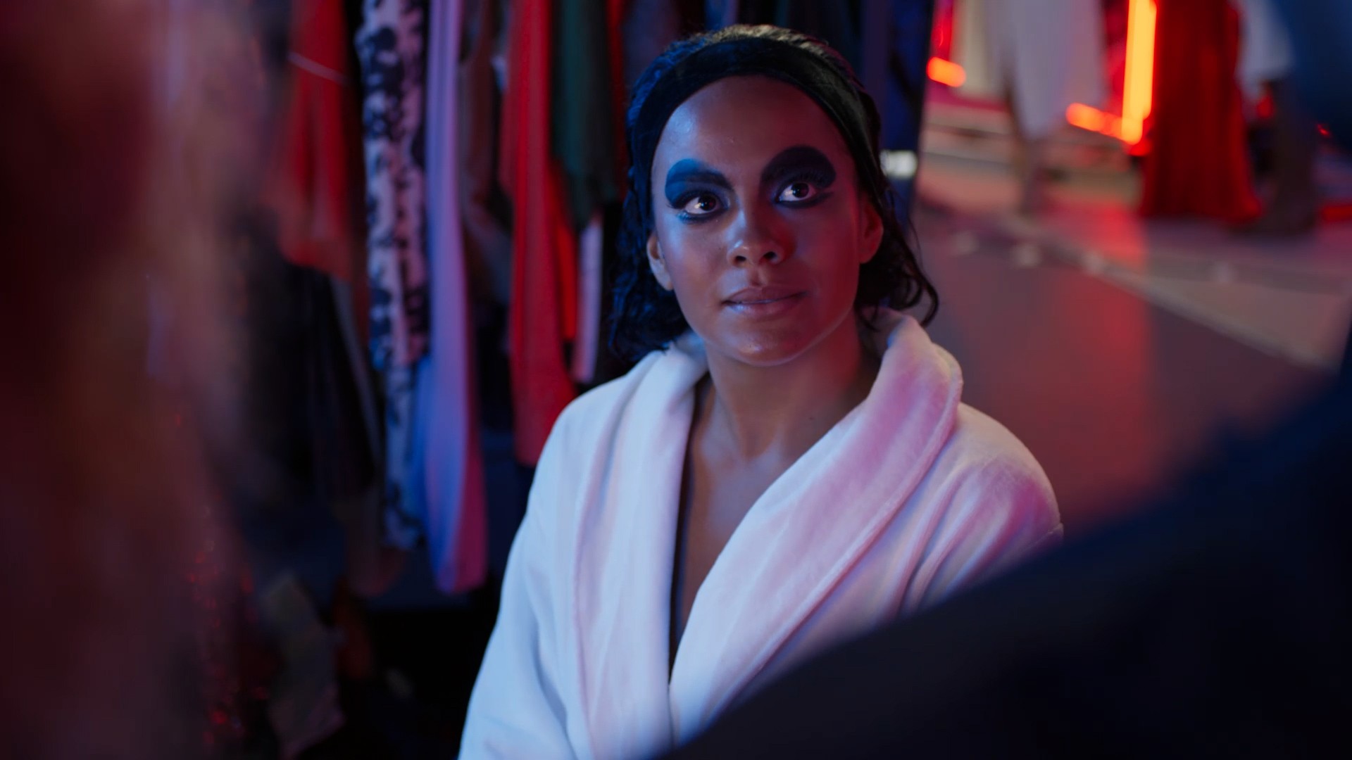 Vale Tudo: Fátima se dá mal em sessão de fotos